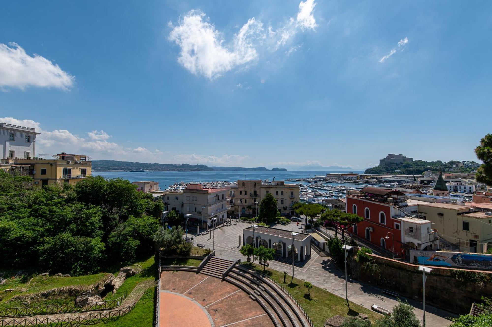 Domus Diana Bed & Breakfast Bacoli Exterior photo